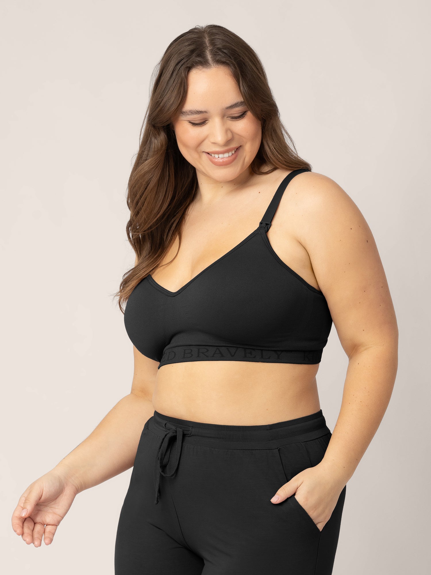 Signature Sublime® Contour Hands-Free Pumping & Nursing Bra | Black - Image 5