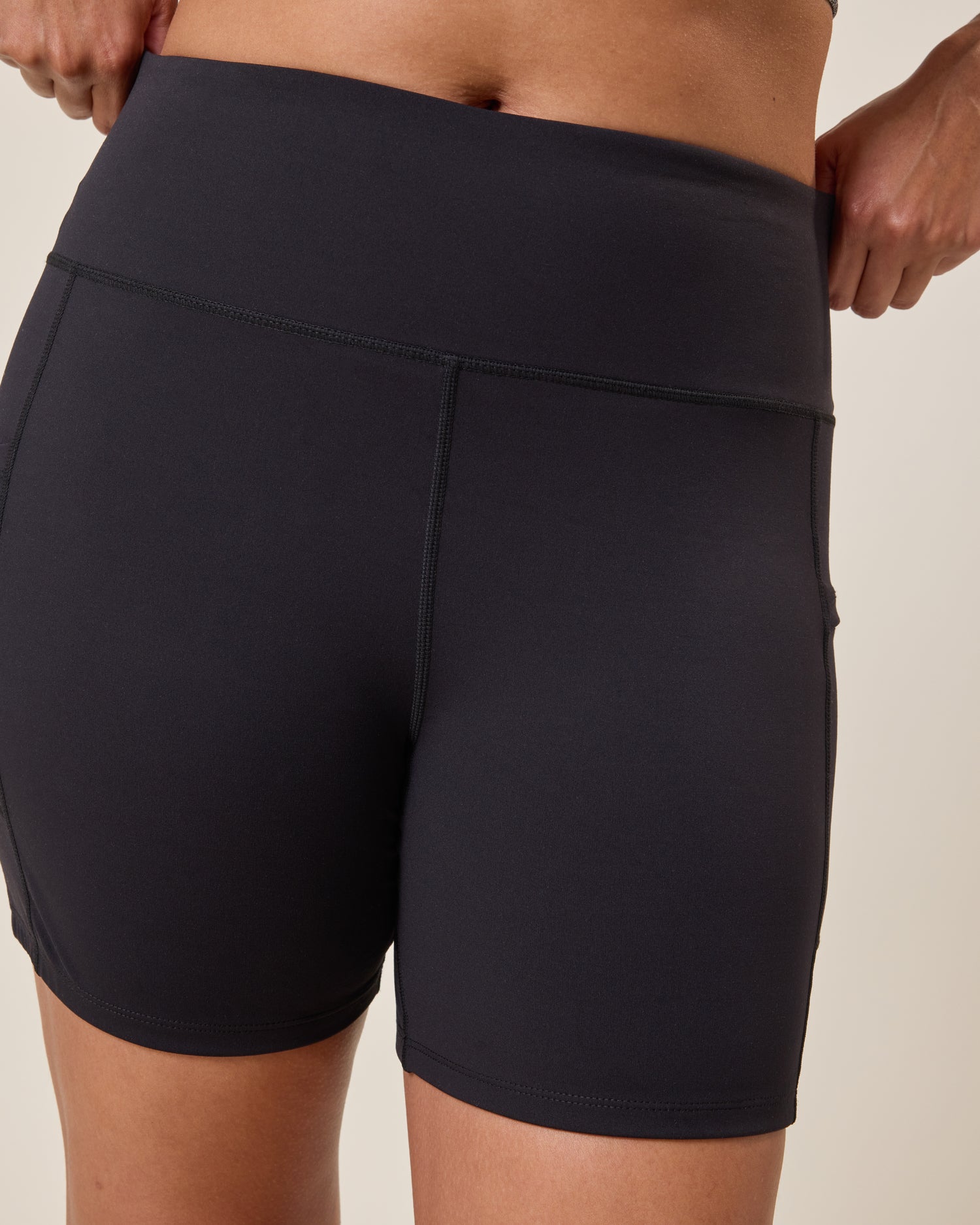 Stevie Active Postpartum Bike Short | Black
