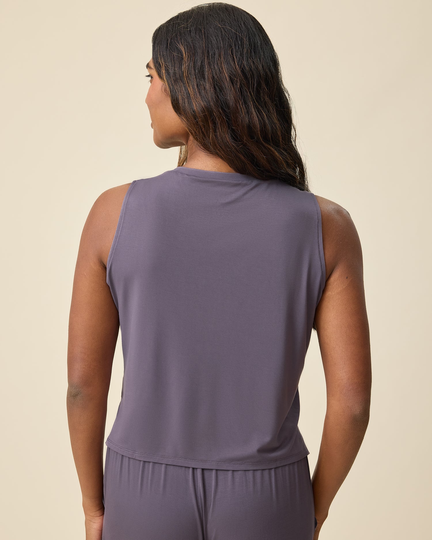 Aria Bamboo Cropped V-neck Tank | Granite - Image 4