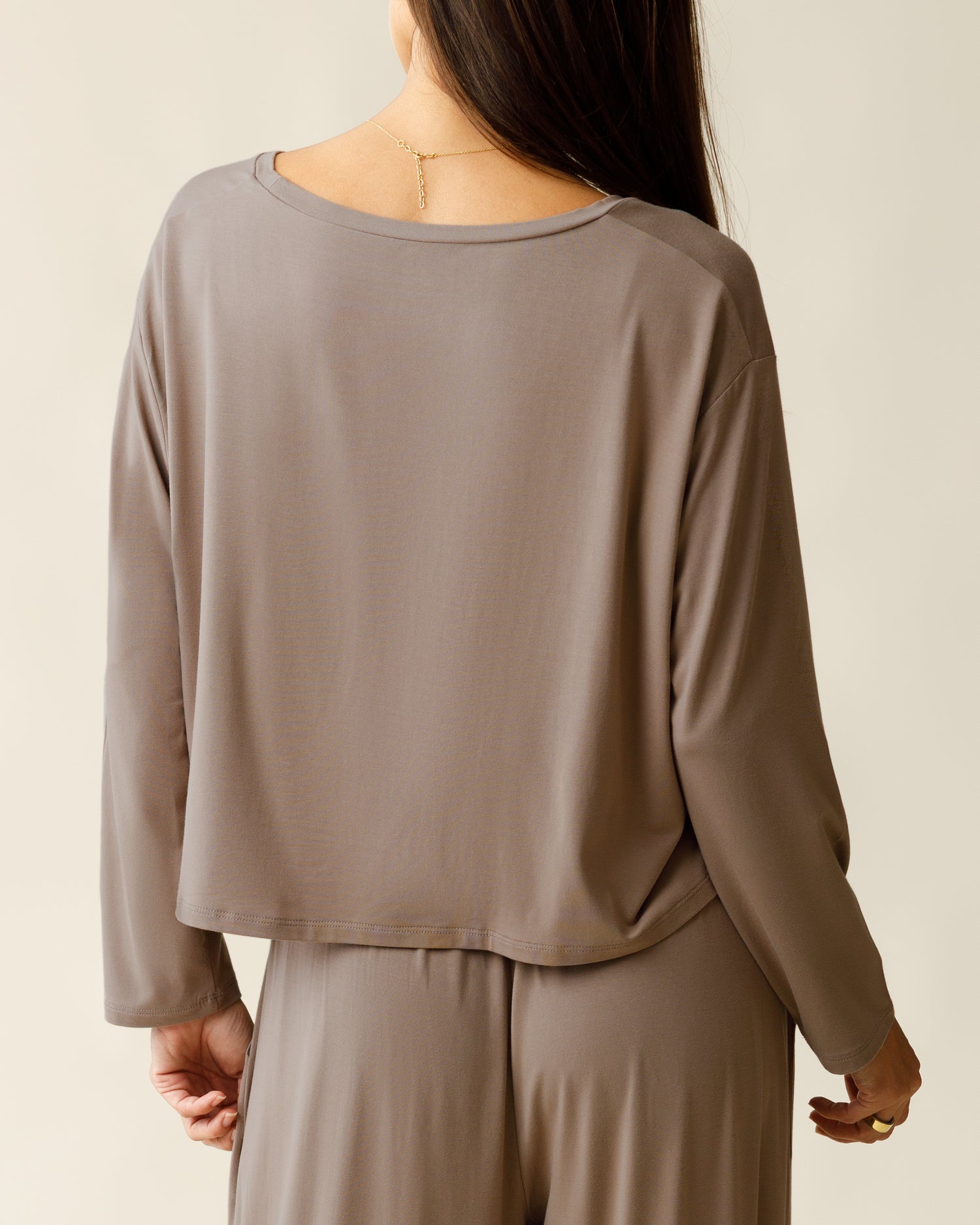 Aria Bamboo Casual Cropped Long Sleeve Top | Thyme - Image 17