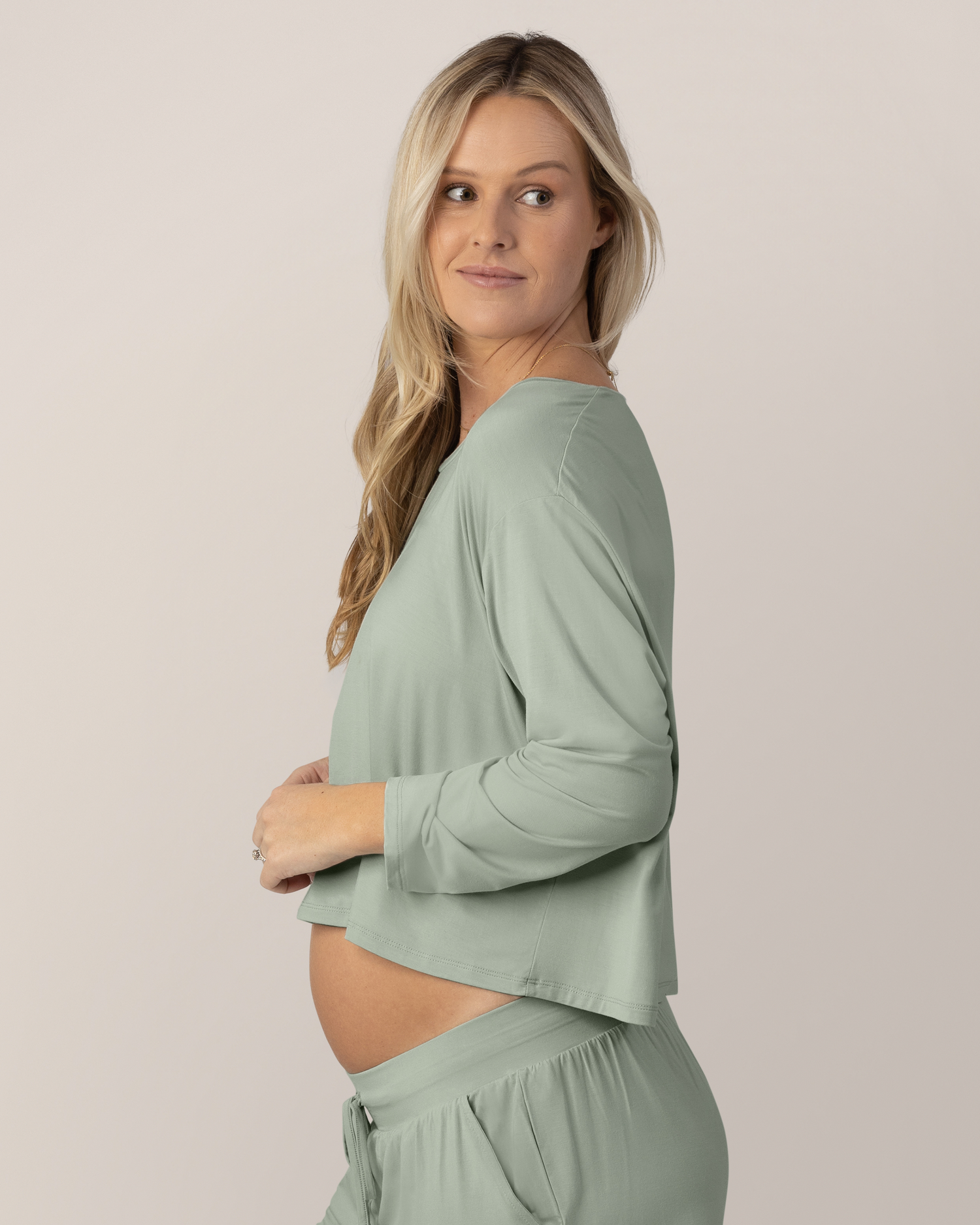 Aria Bamboo Casual Cropped Long Sleeve Top | Thyme - Image 21