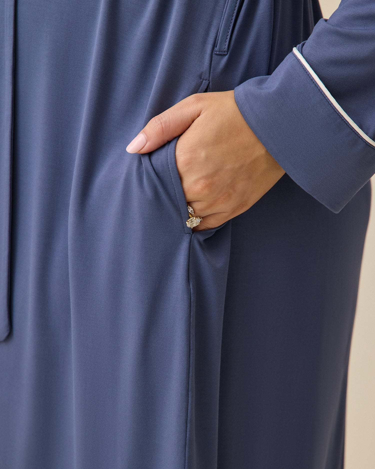 Clea Bamboo Robe | Black - Image 9