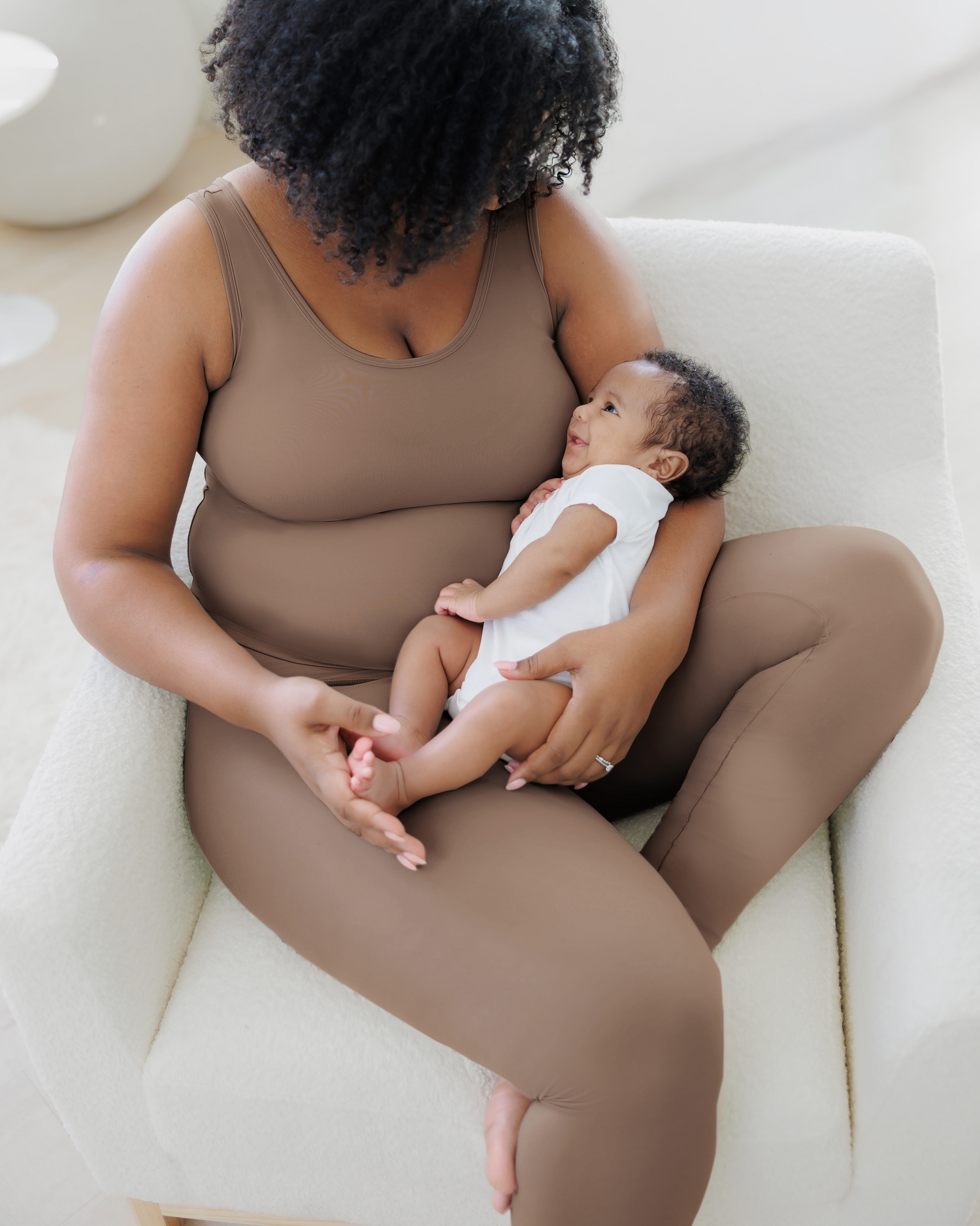 Grow with Me™ Maternity & Postpartum Legging | Taupe - Image 3