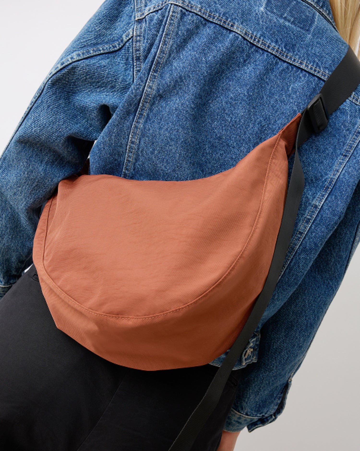 Quick Change Half Moon Bag | Cinnamon - Image 2