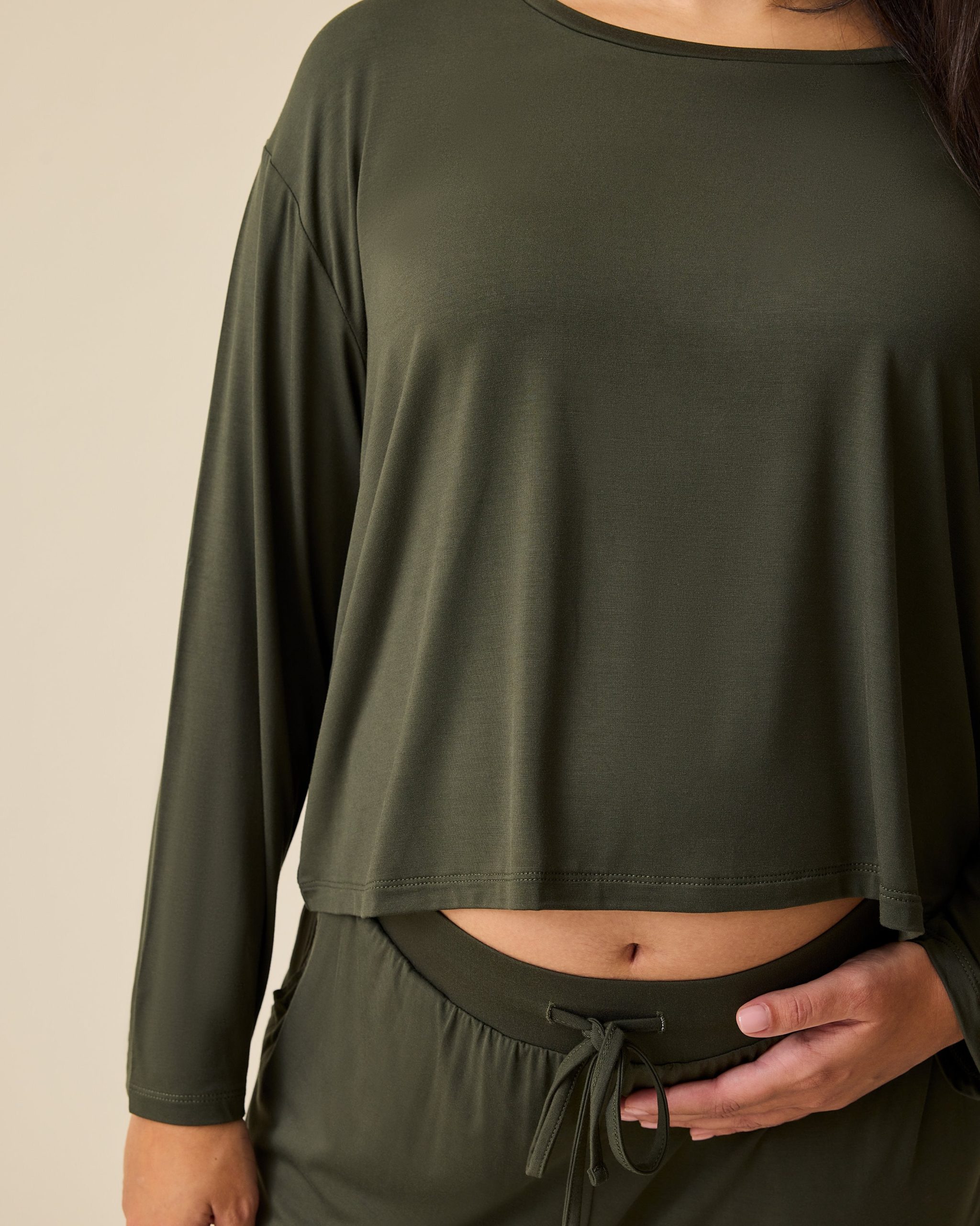 Aria Bamboo Casual Cropped Long Sleeve Top | Thyme - Image 3