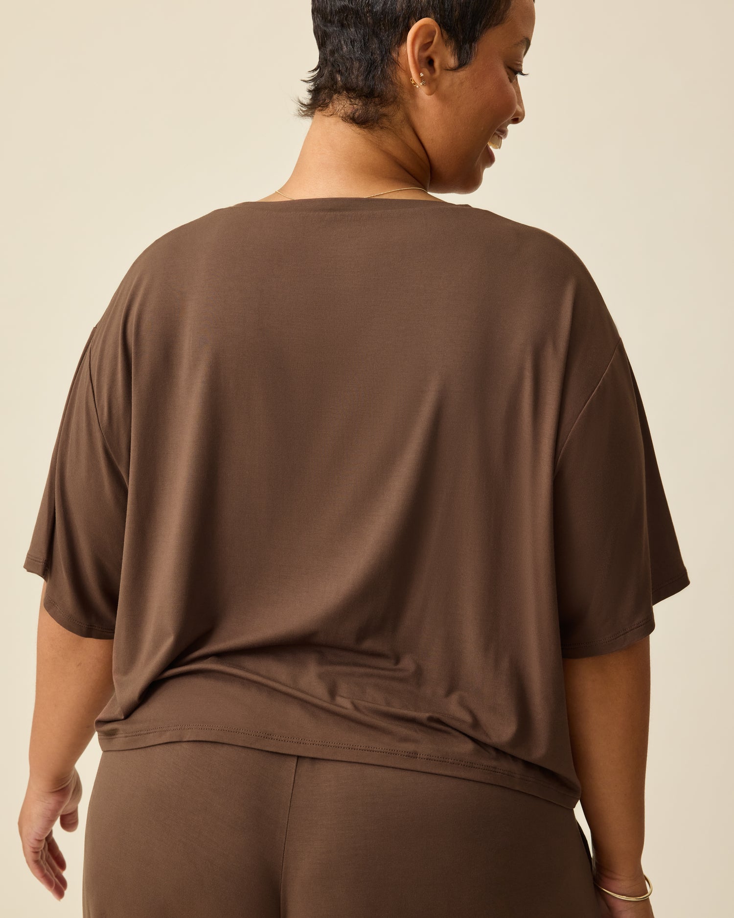 Aria Bamboo Casual Cropped Short Sleeve Top | Black - Image 29