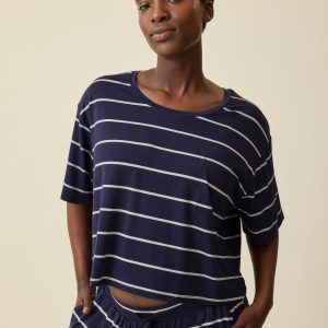 navy-white-stripe