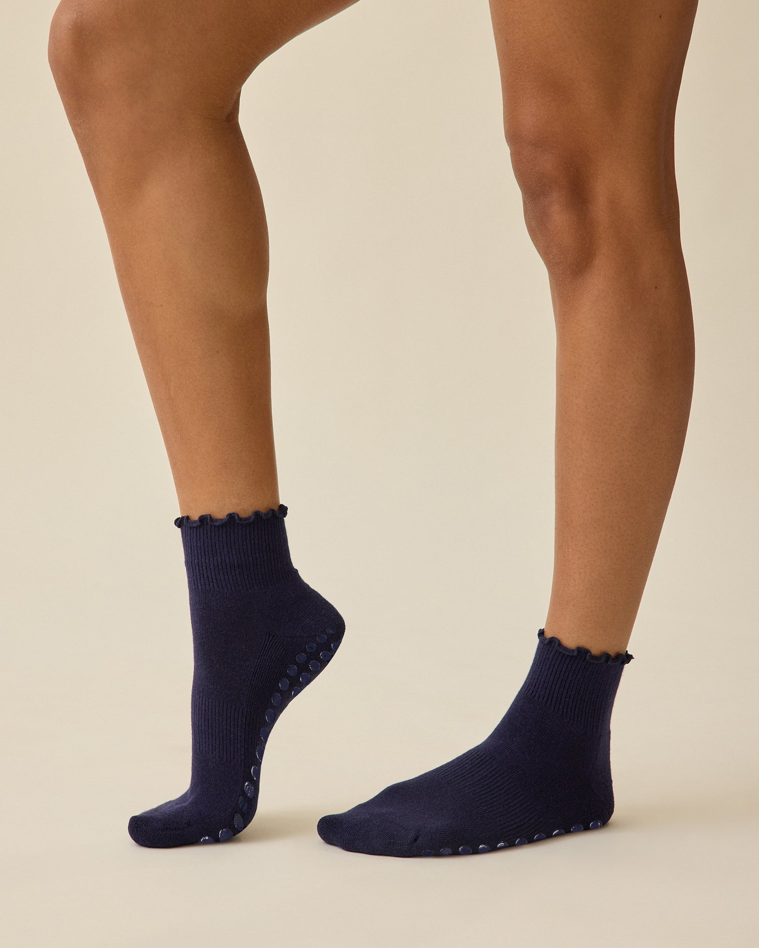 Non-Slip Ruffle Ankle Socks | Navy - Image 2