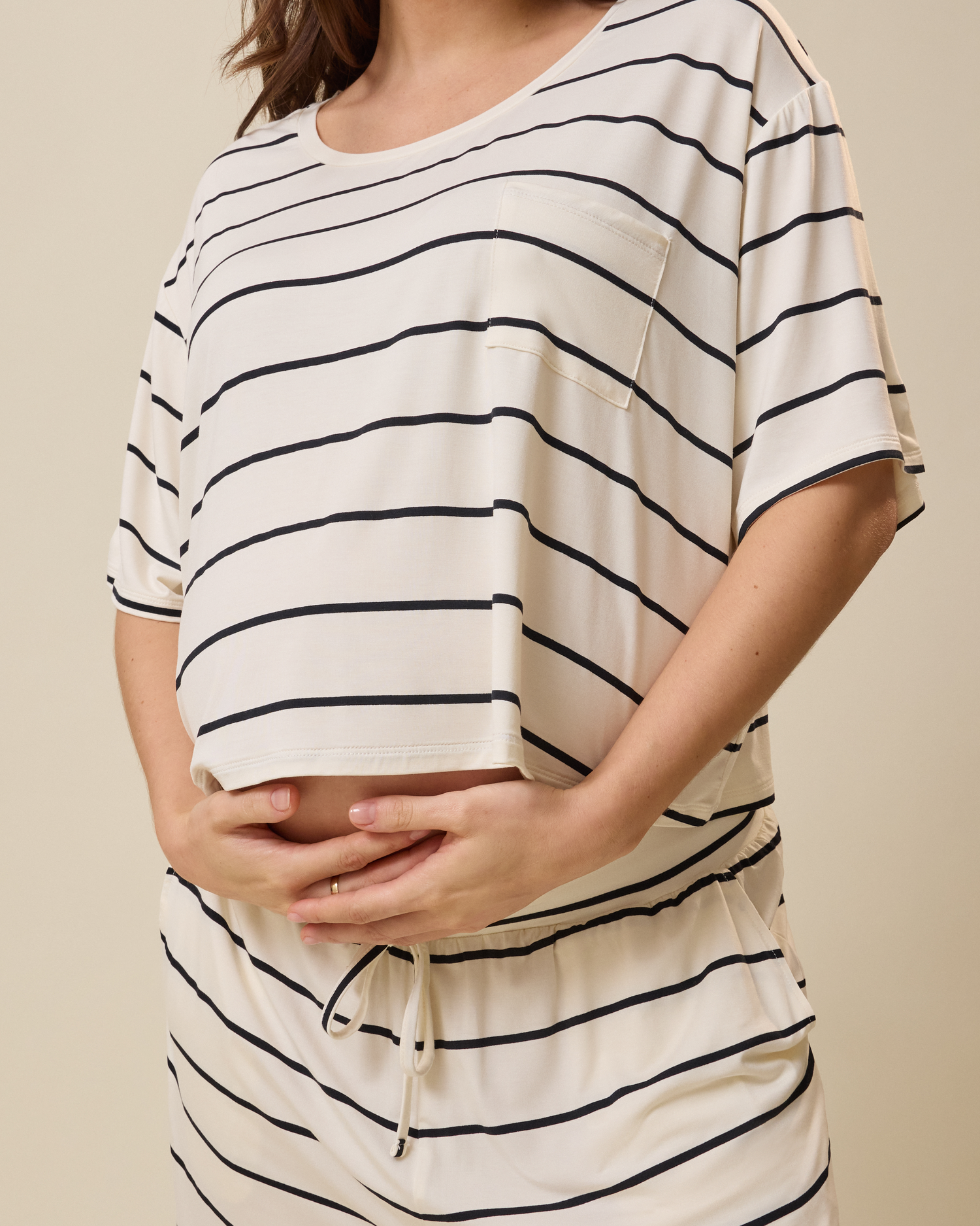 Aria Bamboo Casual Cropped Short Sleeve Top | Black - Image 13