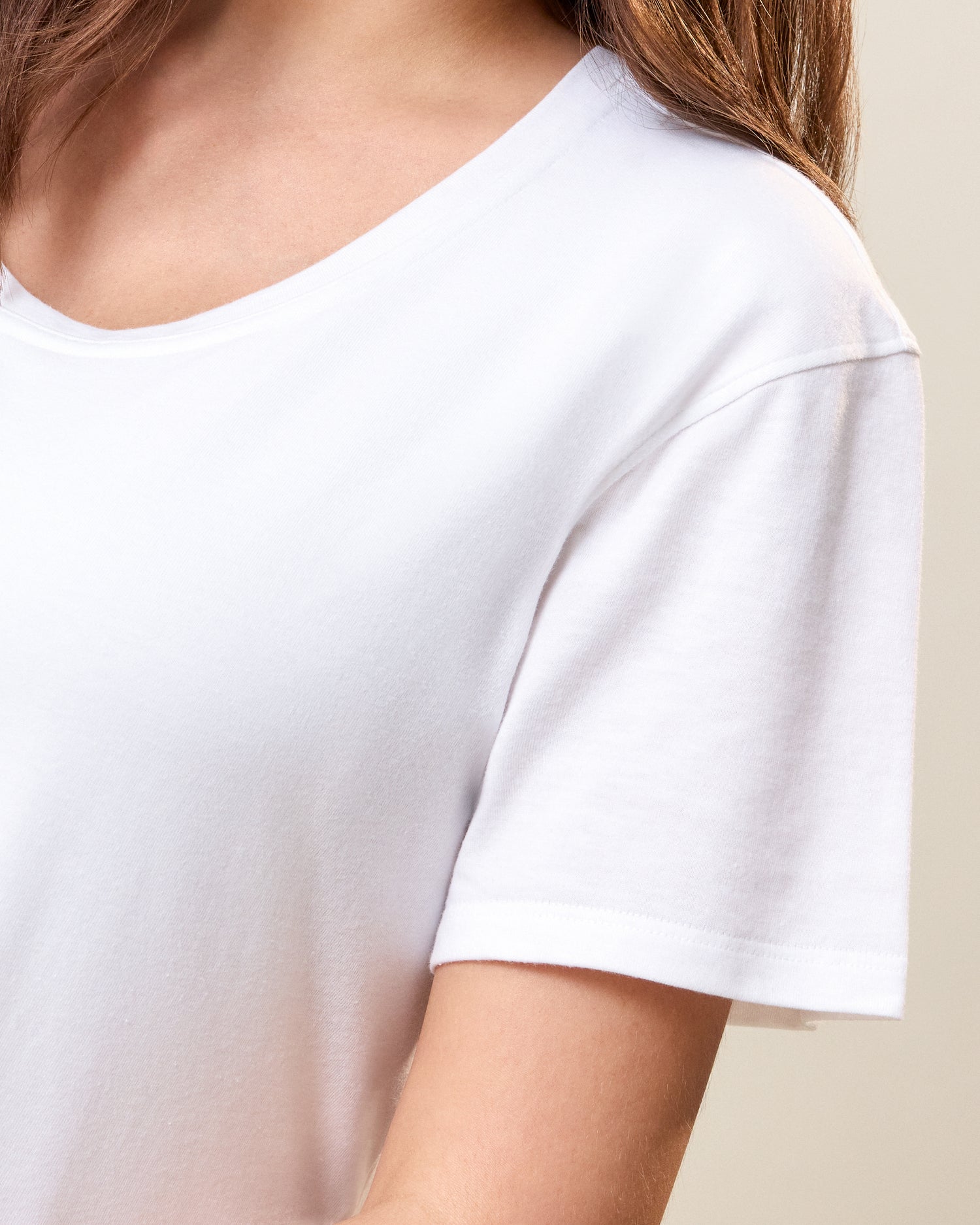 Relaxed Cotton Maternity & Nursing T-shirt | White - Image 4