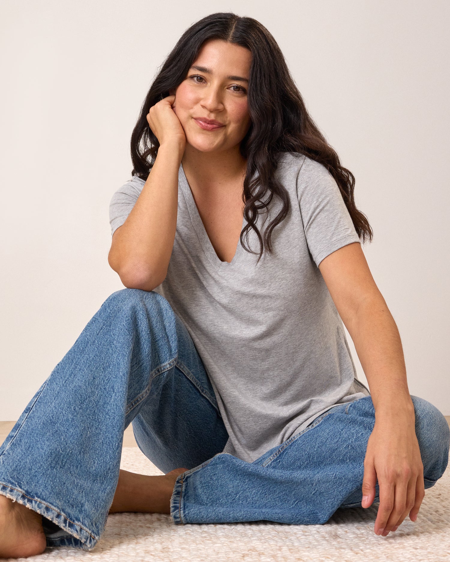 Modal V-neck Nursing T-shirt | Grey Heather - Image 5